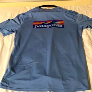 Patagonia UPF50 sun protective men’s M t-shirt